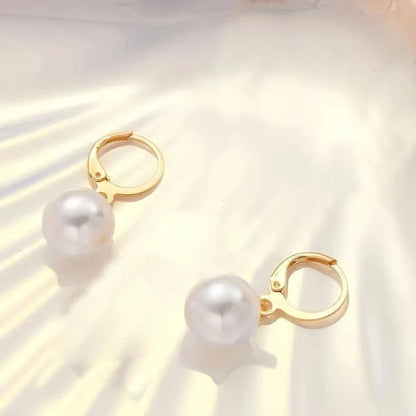Pearl Elegance Necklace & Earrings Set