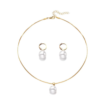 Pearl Elegance Necklace & Earrings Set