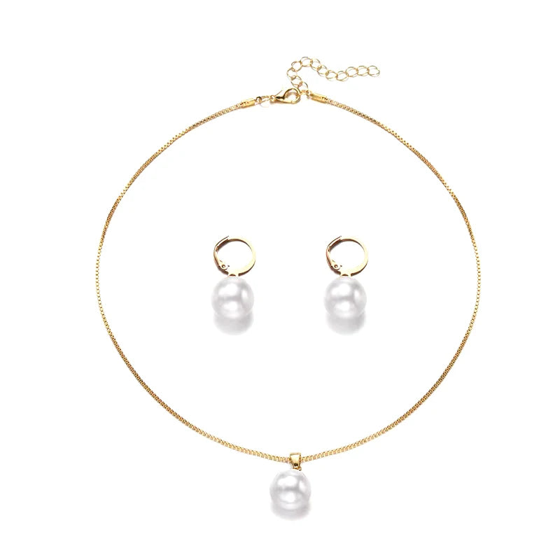 Pearl Elegance Necklace & Earrings Set